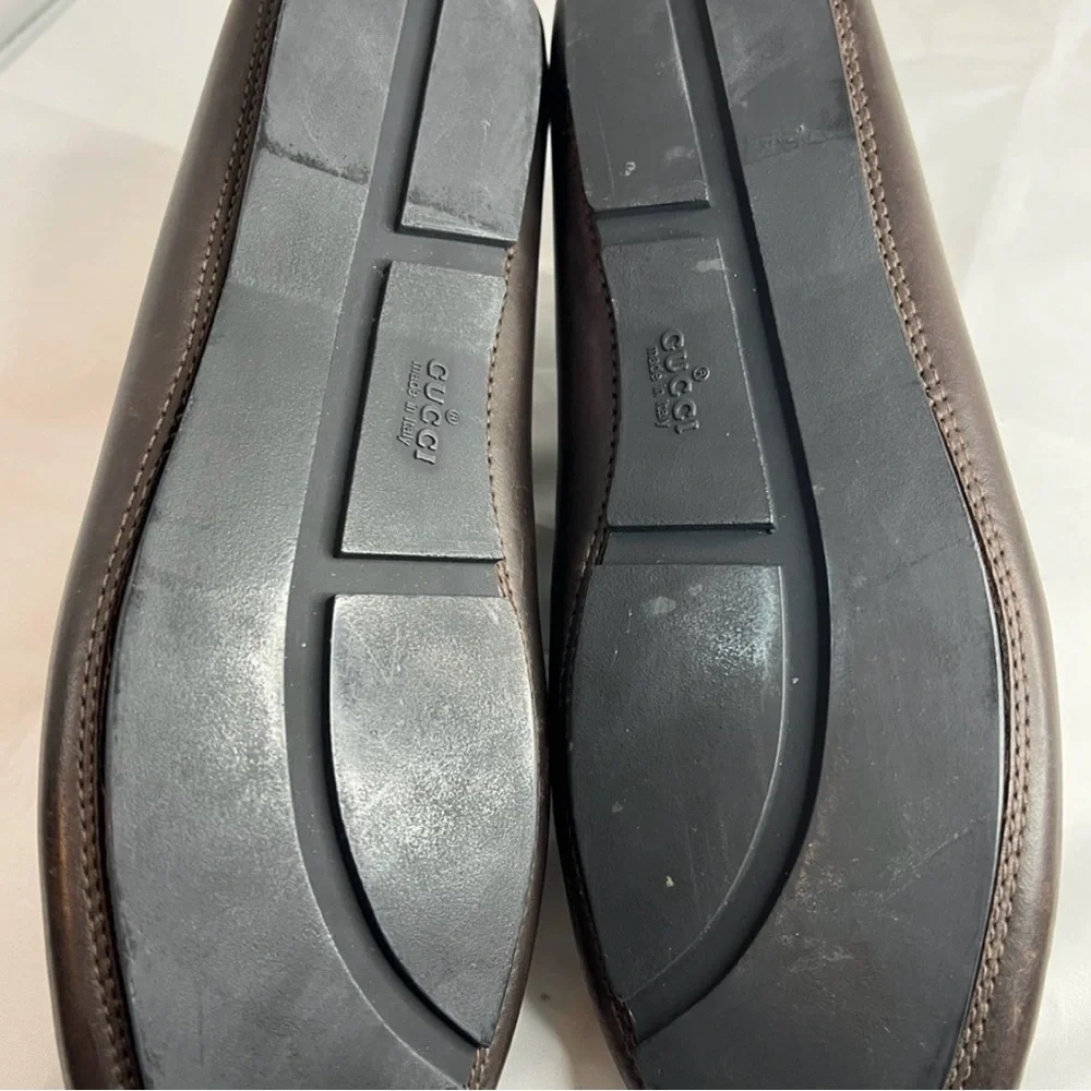 Gucci Italian Leather Loafers with Artisan Whipstitch Detail - Size 37.5 / 7.5 - Picture 10 of 11